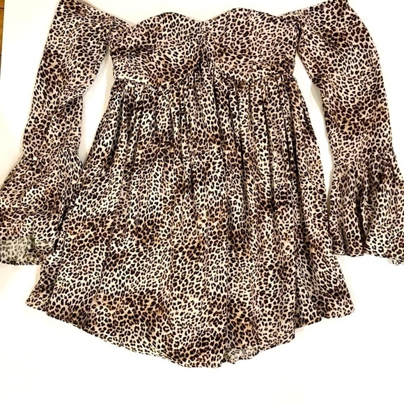 Skyler and Madison size small Off shoulder Animal print dress Festival summer - Picture 1 of 10